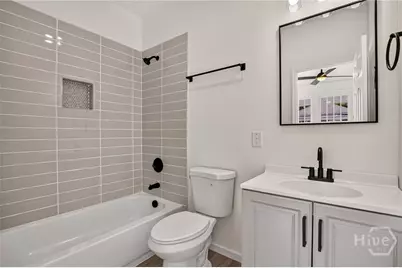 636 W 35th Street, Savannah, GA 31415 - Photo 8