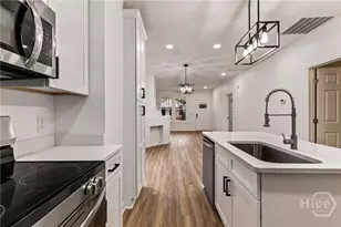 636 W 35th St, Savannah, GA 31415 - Photo 16