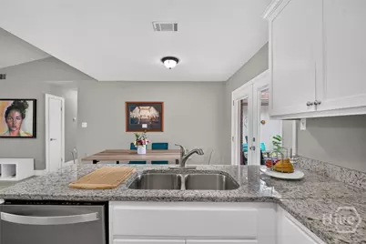 10 Marian Court, Savannah, GA 31406 - Photo 16
