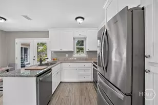 10 Marian Ct, Savannah, GA 31406 - Photo 18