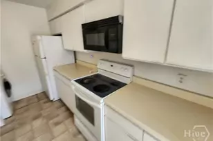 101 W Oglethorpe Ave, Savannah, GA 31401 - Photo 8