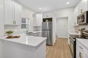 654 E 34th St, Savannah, GA 31401 - Photo 10
