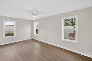 654 E 34th St, Savannah, GA 31401 - Photo 22