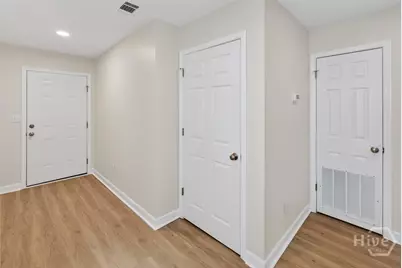 654 E 34th Street, Savannah, GA 31401 - Photo 24