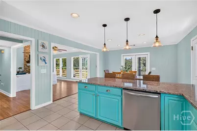 125 S Campbell Avenue, Tybee Island, GA 31328 - Photo 12