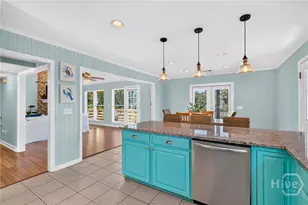125 S Campbell Ave, Tybee Island, GA 31328 - Photo 12