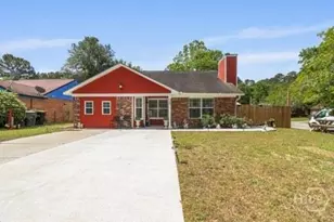 127 Forest Ridge Dr, Savannah, GA 31419 - Photo 2