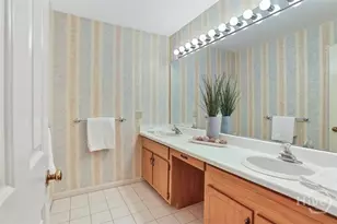 221 Lake Shore Dr, Savannah, GA 31419 - Photo 34