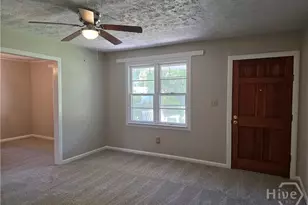 404 E Moore St, Bloomingdale, GA 31302 - Photo 2
