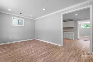 2222 E 58th St, Savannah, GA 31404 - Photo 6