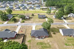33 W Kenny Dr, Hinesville, GA 31313 - Photo 12