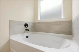 191 Laguna Wy, Savannah, GA 31405 - Photo 14