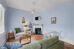 534 E Gordon Ln, Savannah, GA 31401 - Photo 2
