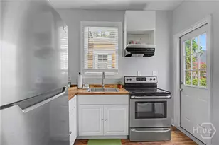534 E Gordon Ln, Savannah, GA 31401 - Photo 6