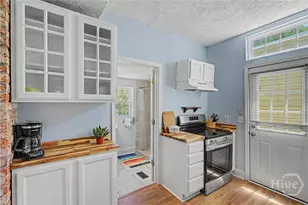 530 E Gordon Ln, Savannah, GA 31401 - Photo 8