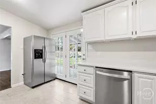 821 Walthour Rd, Savannah, GA 31410 - Photo 18
