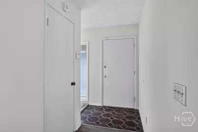 459 Mall Boulevard #25, Savannah, GA 31406 - Photo 4