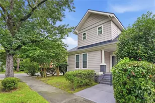 829 E 34th St, Savannah, GA 31401 - Photo 2
