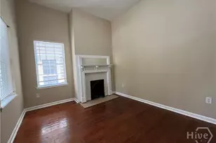 825 E Henry St, Savannah, GA 31401 - Photo 4