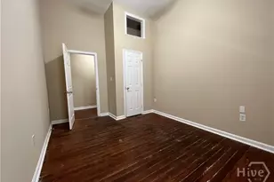 825 E Henry St, Savannah, GA 31401 - Photo 6