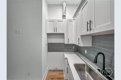 220 W Duffy Street #C, Savannah, GA 31401 - Photo 6