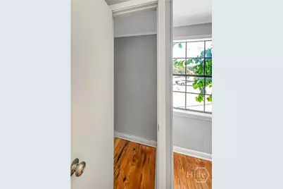 413 E 36th Street #B, Savannah, GA 31401 - Photo 8