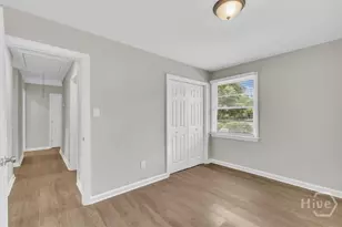 928 W 38th St, Savannah, GA 31415 - Photo 8