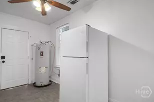 612 W 42nd St, Savannah, GA 31415 - Photo 24