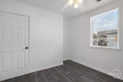 612 W 42nd Street, Savannah, GA 31415 - Photo 12
