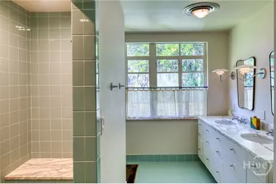 102 E 45th Street, Savannah, GA 31405 - Photo 26