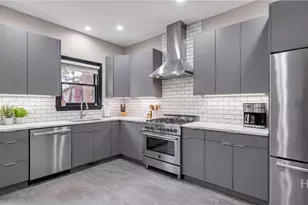 541 E Park Ave, Savannah, GA 31401 - Photo 10