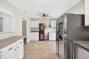 802 Walthour Rd, Savannah, GA 31410 - Photo 14