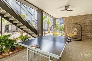 1150 E Perry Ln, Savannah, GA 31404 - Photo 12