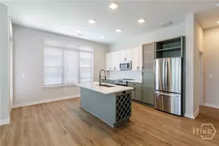 1150 E Perry Ln, Savannah, GA 31404 - Photo 26