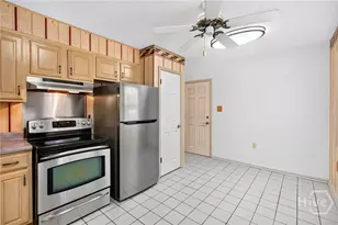 615 Walthour Rd, Savannah, GA 31410 - Photo 10