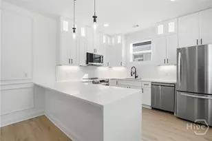 1228 E Anderson St, Savannah, GA 31404 - Photo 36