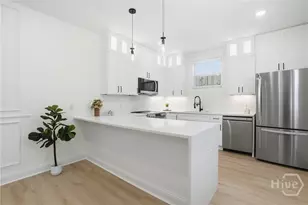 1228 E Anderson St, Savannah, GA 31404 - Photo 12