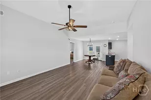 207 Bull St, Glennville, GA 30427 - Photo 4