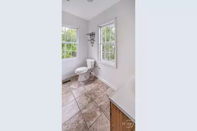 615 Price Street, Savannah, GA 31401 - Photo 18