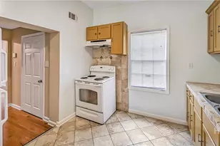 615 Price St, Savannah, GA 31401 - Photo 12