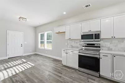 150 Darling Street, Savannah, GA 31408 - Photo 14