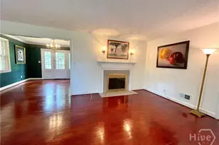 2 E 54th St, Savannah, GA 31405 - Photo 4