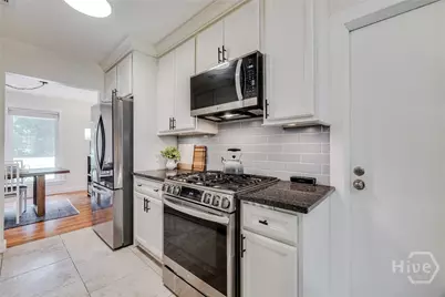 7325 Tropical Way, Savannah, GA 31410 - Photo 12
