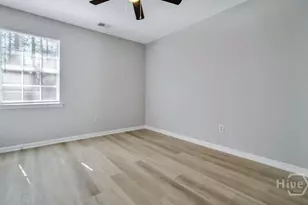 110 W Kenny Dr, Hinesville, GA 31313 - Photo 8