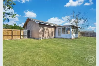 110 W Kenny Drive, Hinesville, GA 31313 - Photo 2