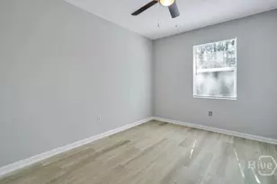 110 W Kenny Dr, Hinesville, GA 31313 - Photo 12