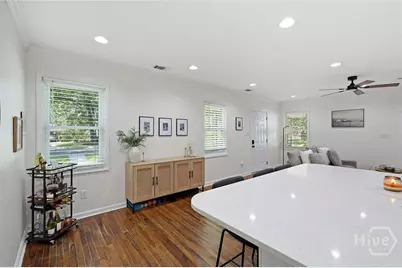 209 E 65th Street, Savannah, GA 31405 - Photo 18