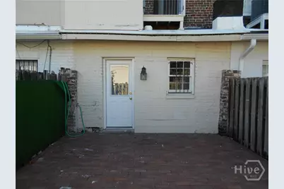 242 Price Street, Savannah, GA 31401 - Photo 12