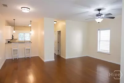 503 E 32nd Street E, Savannah, GA 31401 - Photo 2