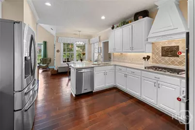 8 Baymeadow Lane, Savannah, GA 31405 - Photo 16